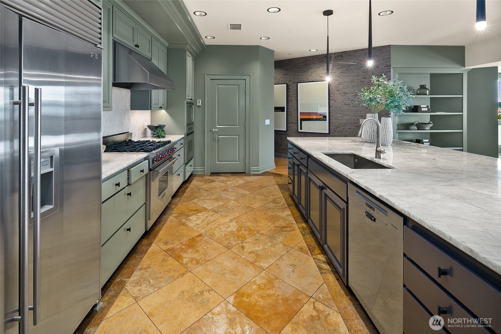 505 W Mercer Place Unit: #101