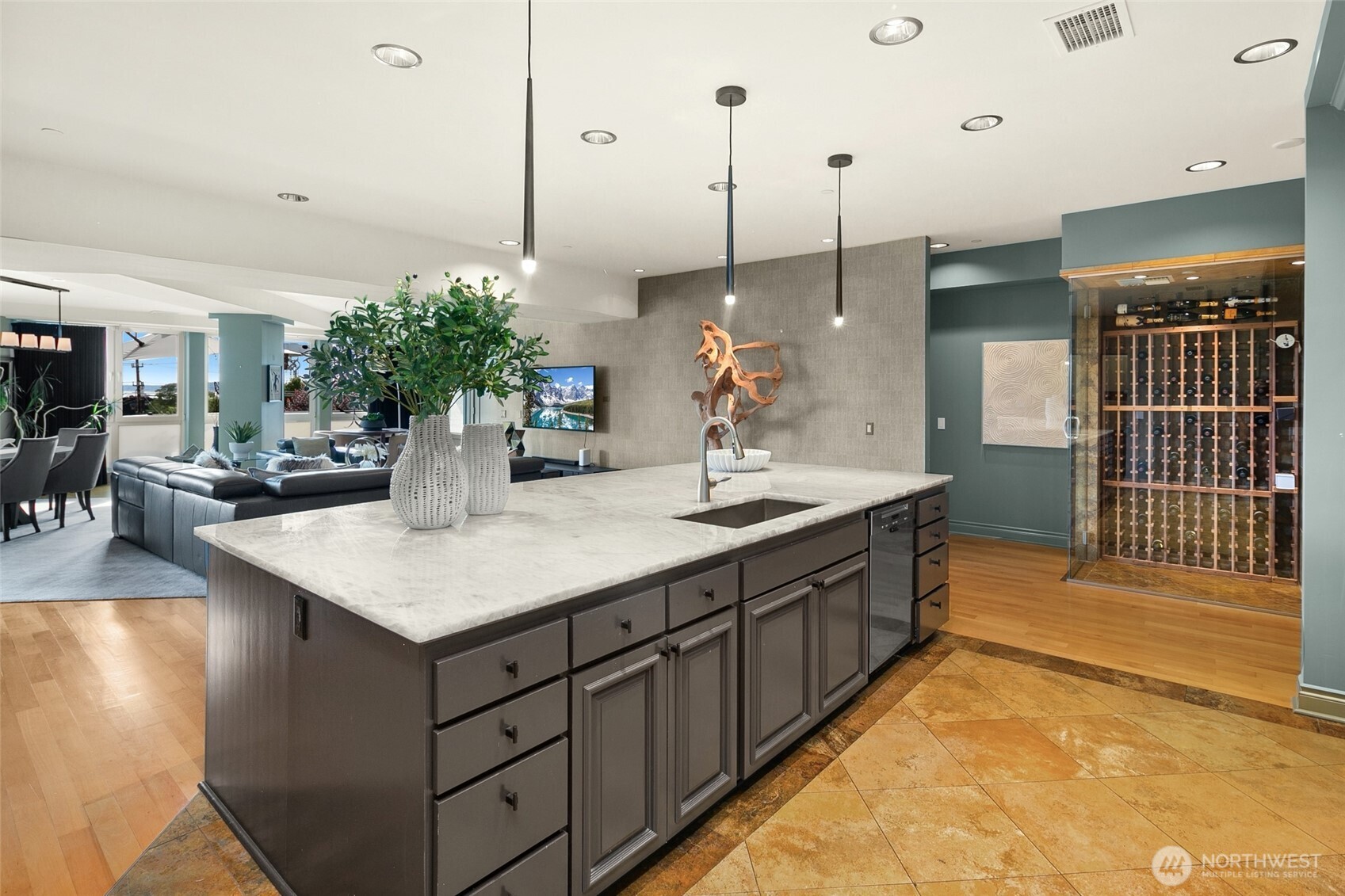 505 W Mercer Place Unit: #101