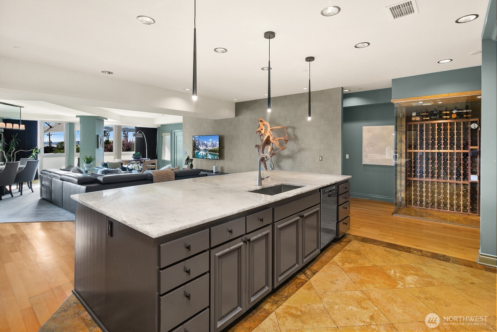 505 W Mercer Place Unit: #101