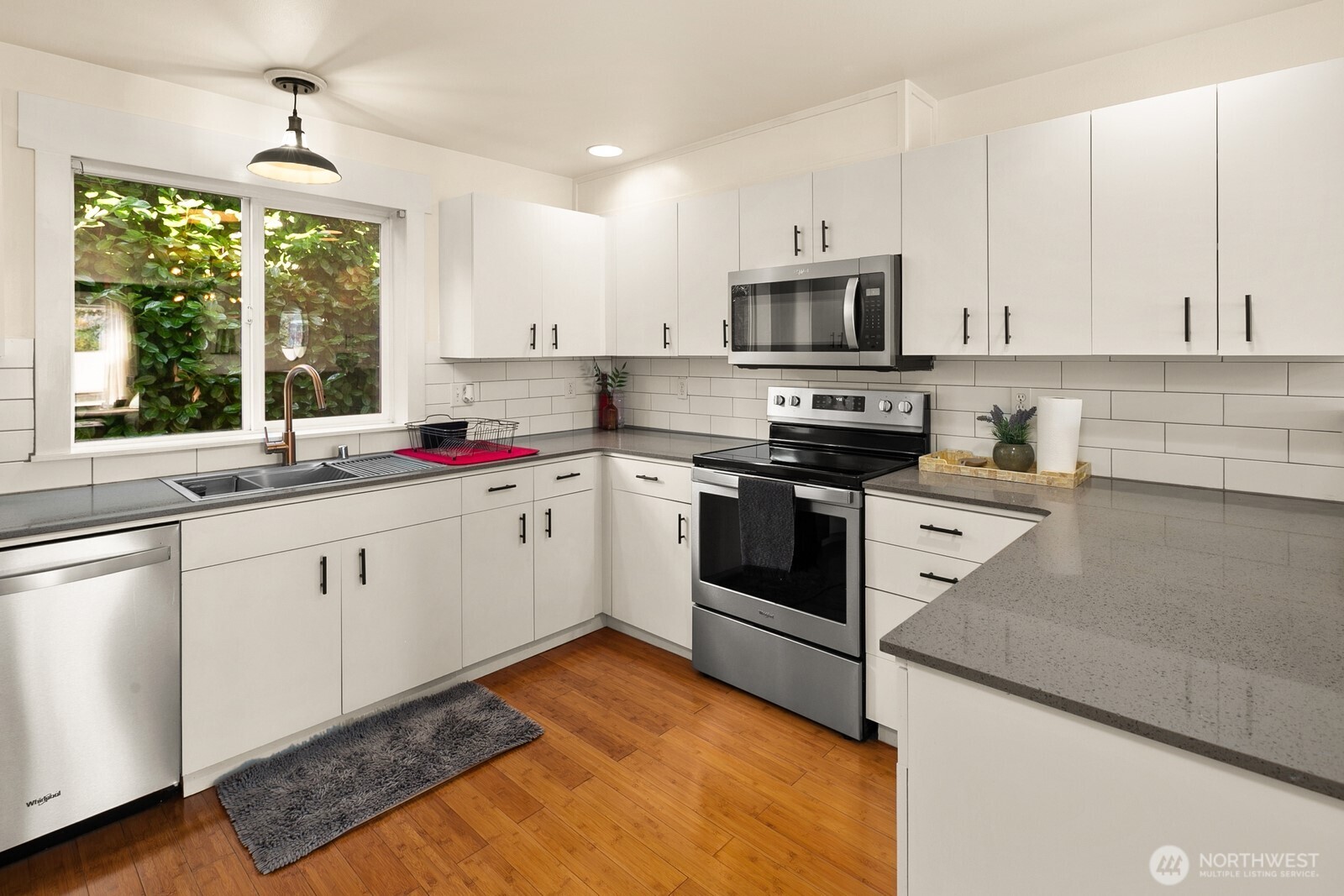 3224 21st Avenue W Unit: B