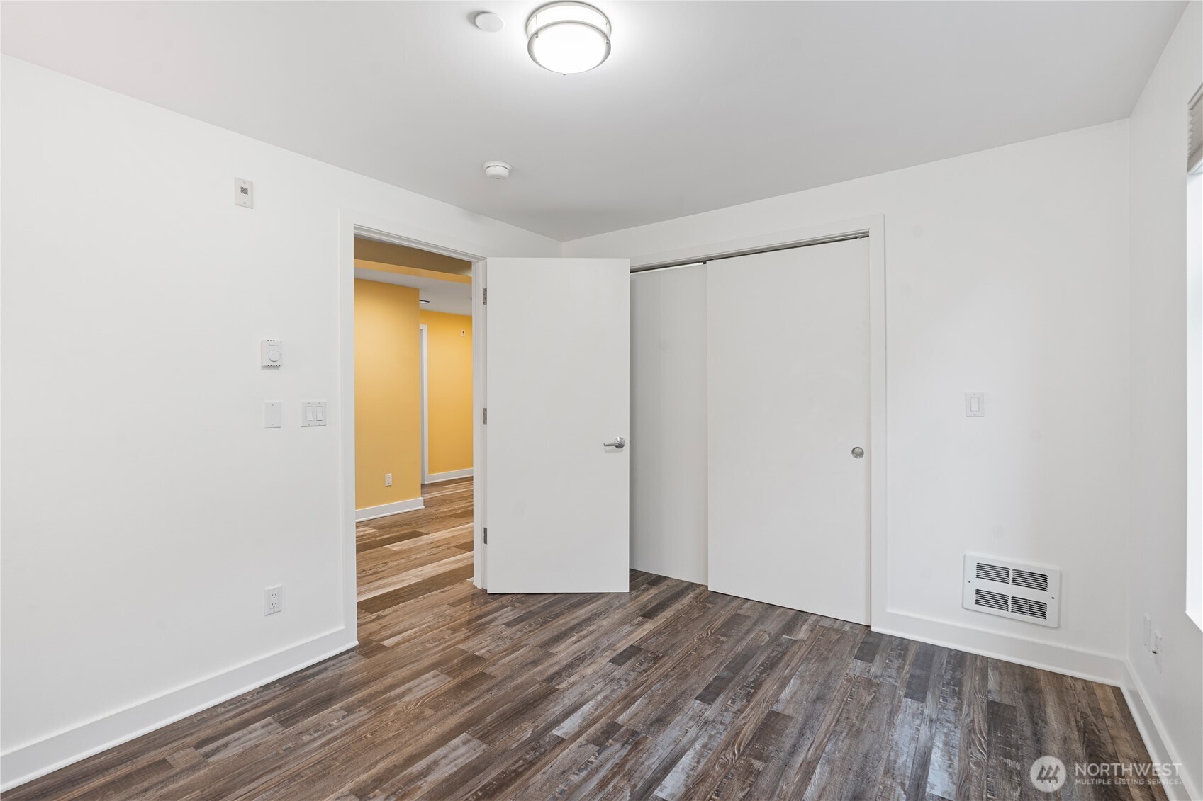 2731 Boylston Avenue E Unit: 300