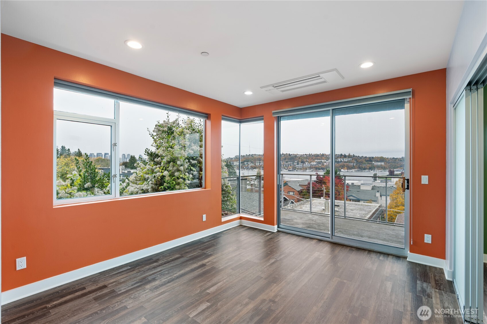 2731 Boylston Avenue E Unit: 300