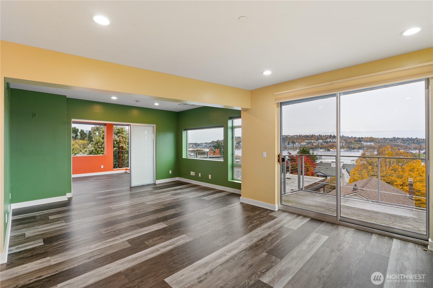 2731 Boylston Avenue E Unit: 300