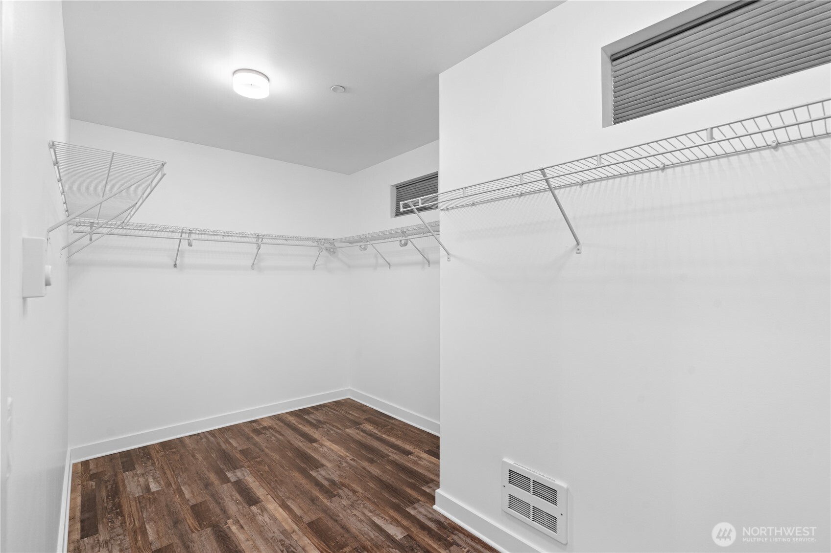 2731 Boylston Avenue E Unit: 300