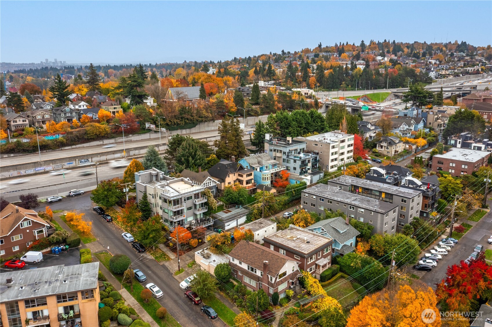 2731 Boylston Avenue E Unit: 300