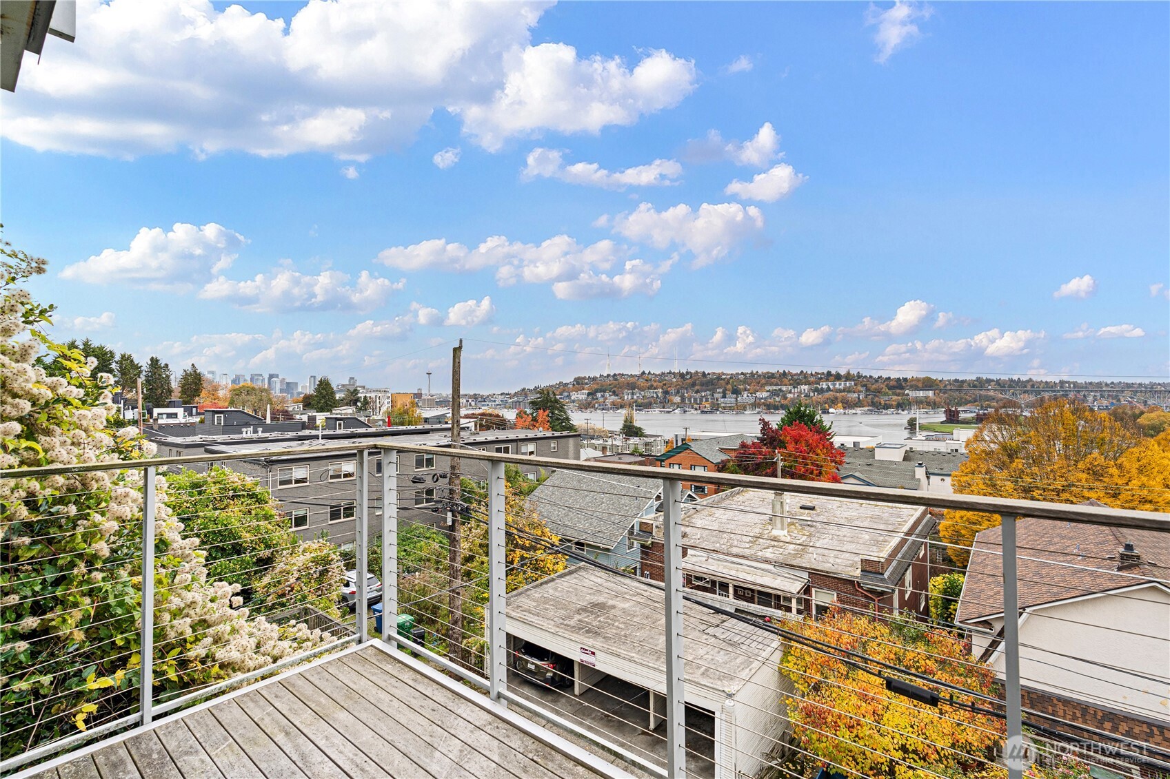 2731 Boylston Avenue E Unit: 300