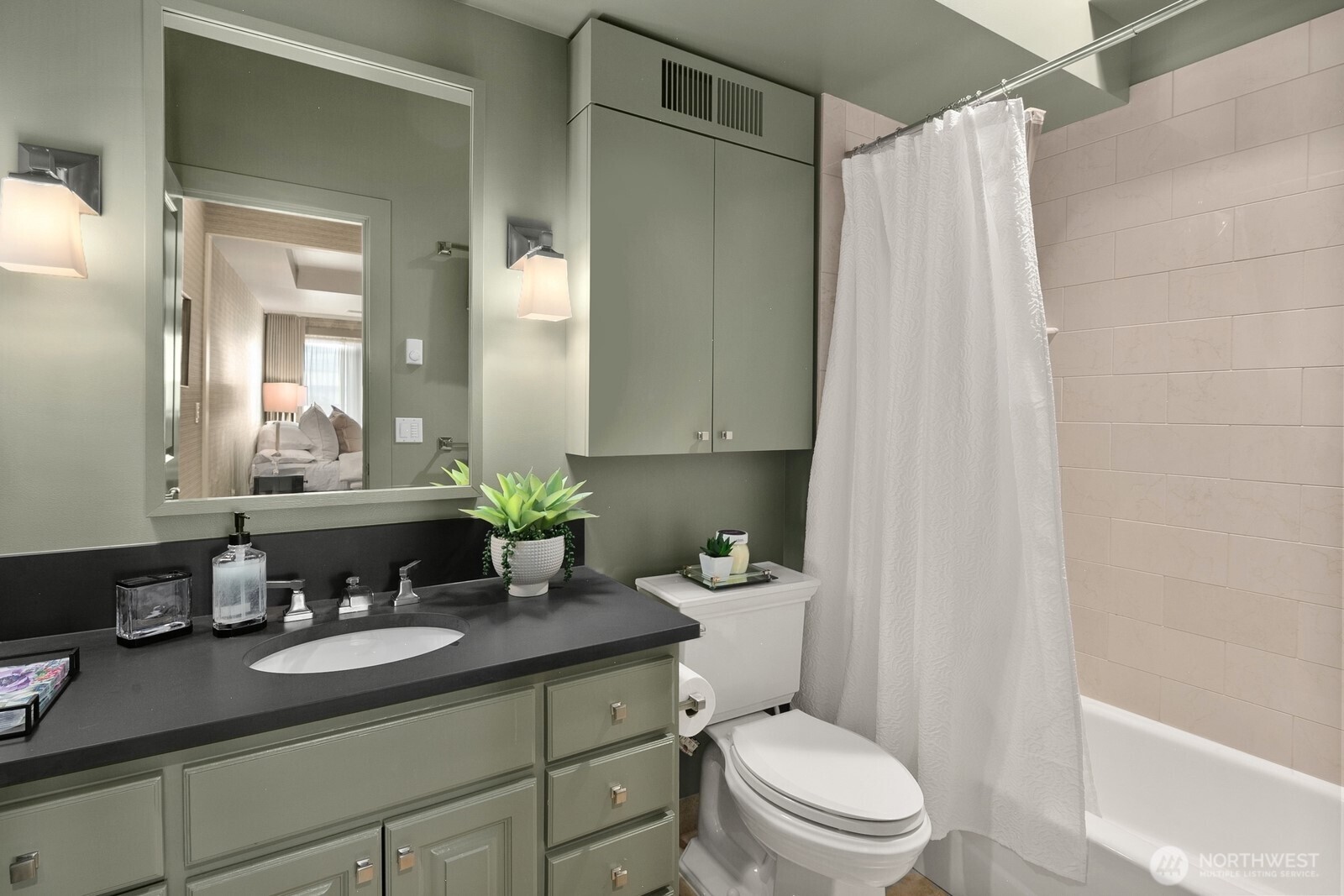 505 W Mercer Place Unit: #101