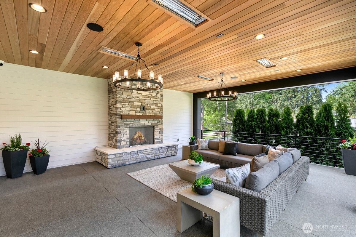 10630 SE 22nd Street