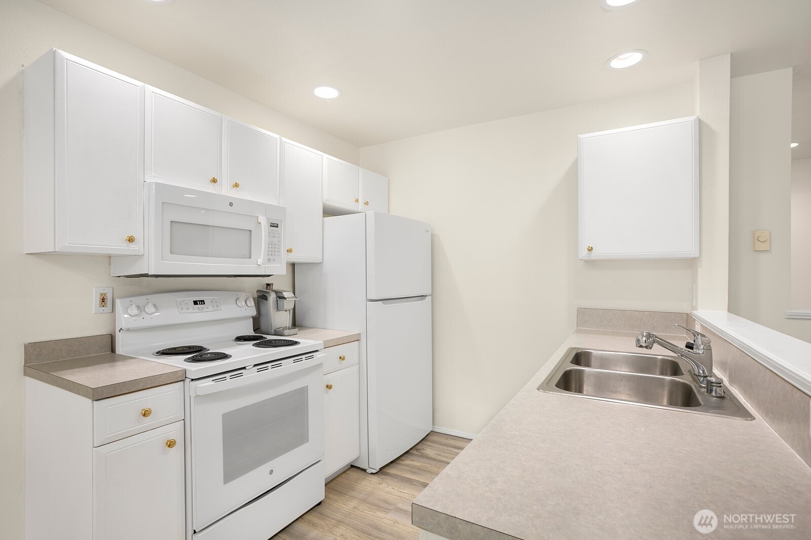 6525 200th Street SW Unit: 101