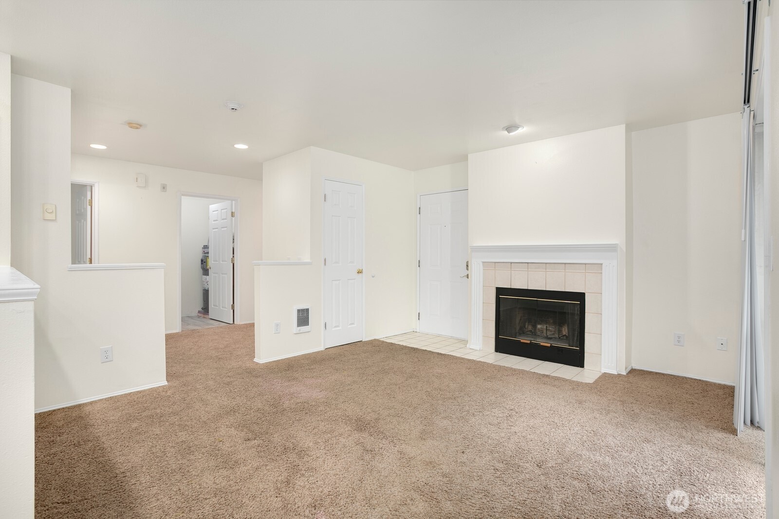 6525 200th Street SW Unit: 101