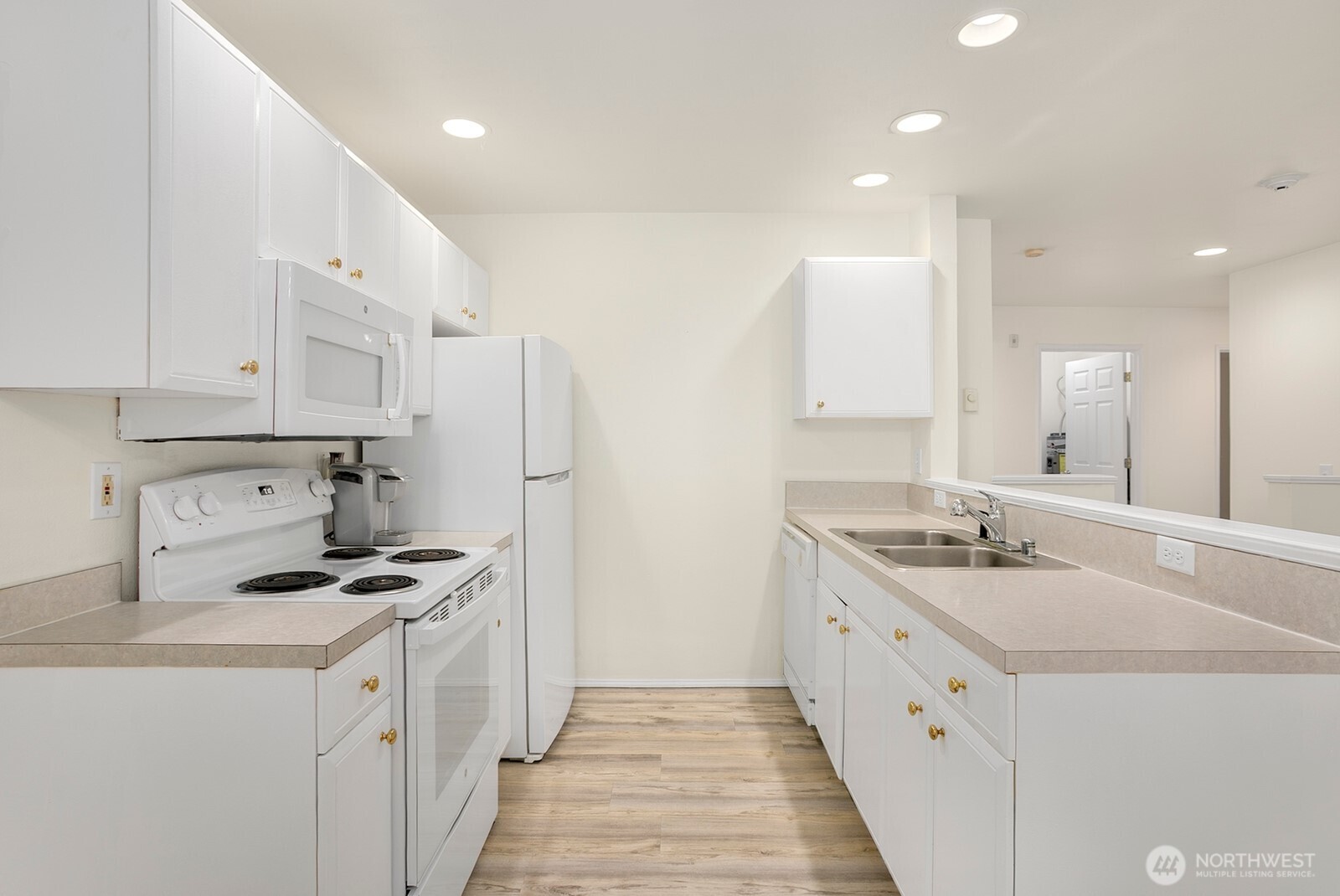 6525 200th Street SW Unit: 101