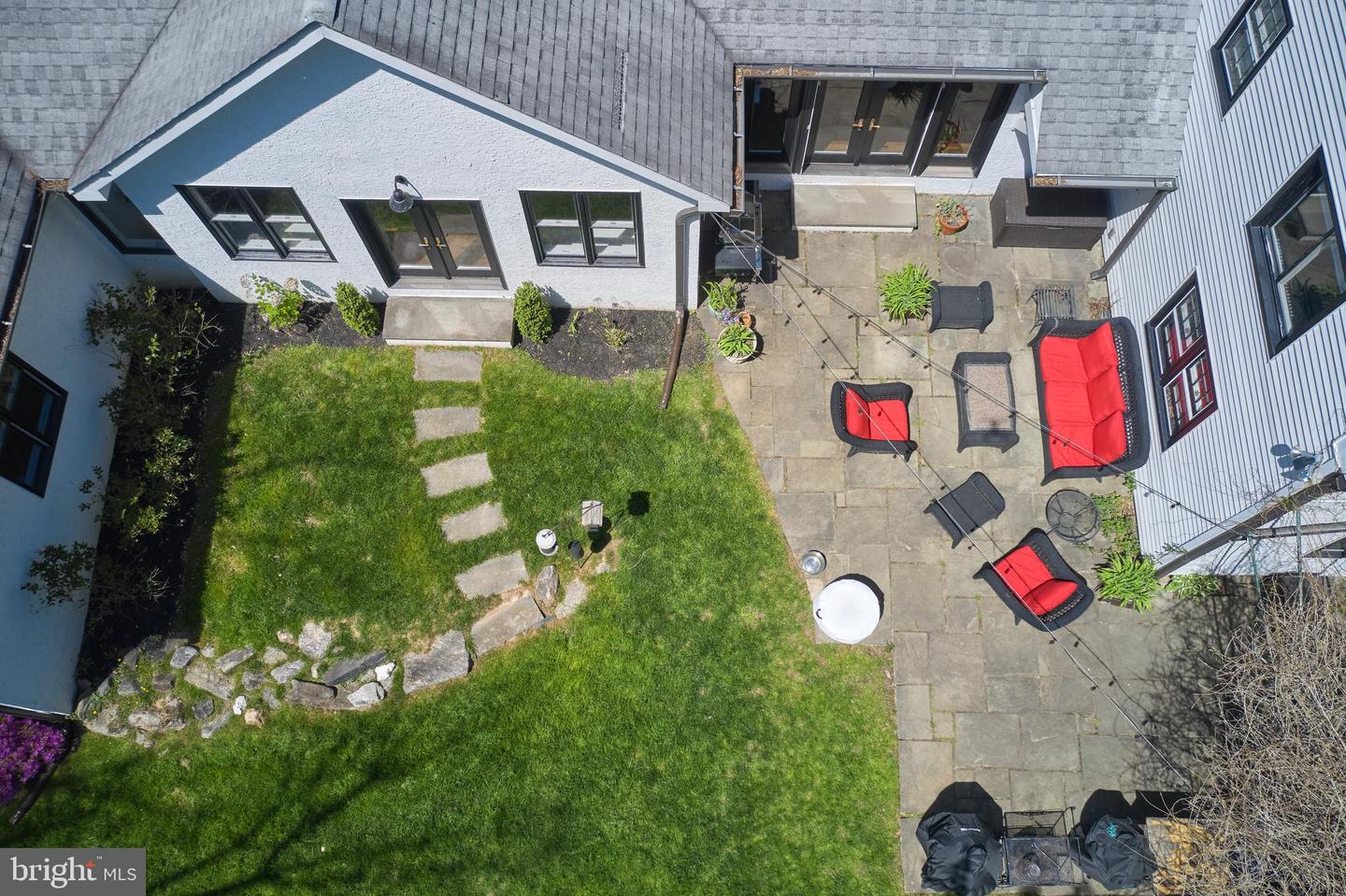 1040 KING OF PRUSSIA ROAD