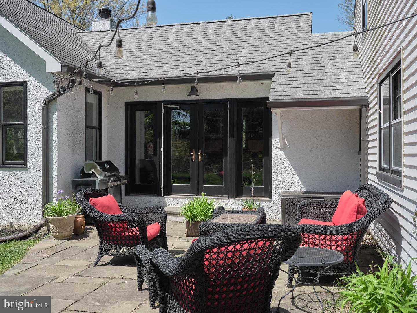 1040 KING OF PRUSSIA ROAD