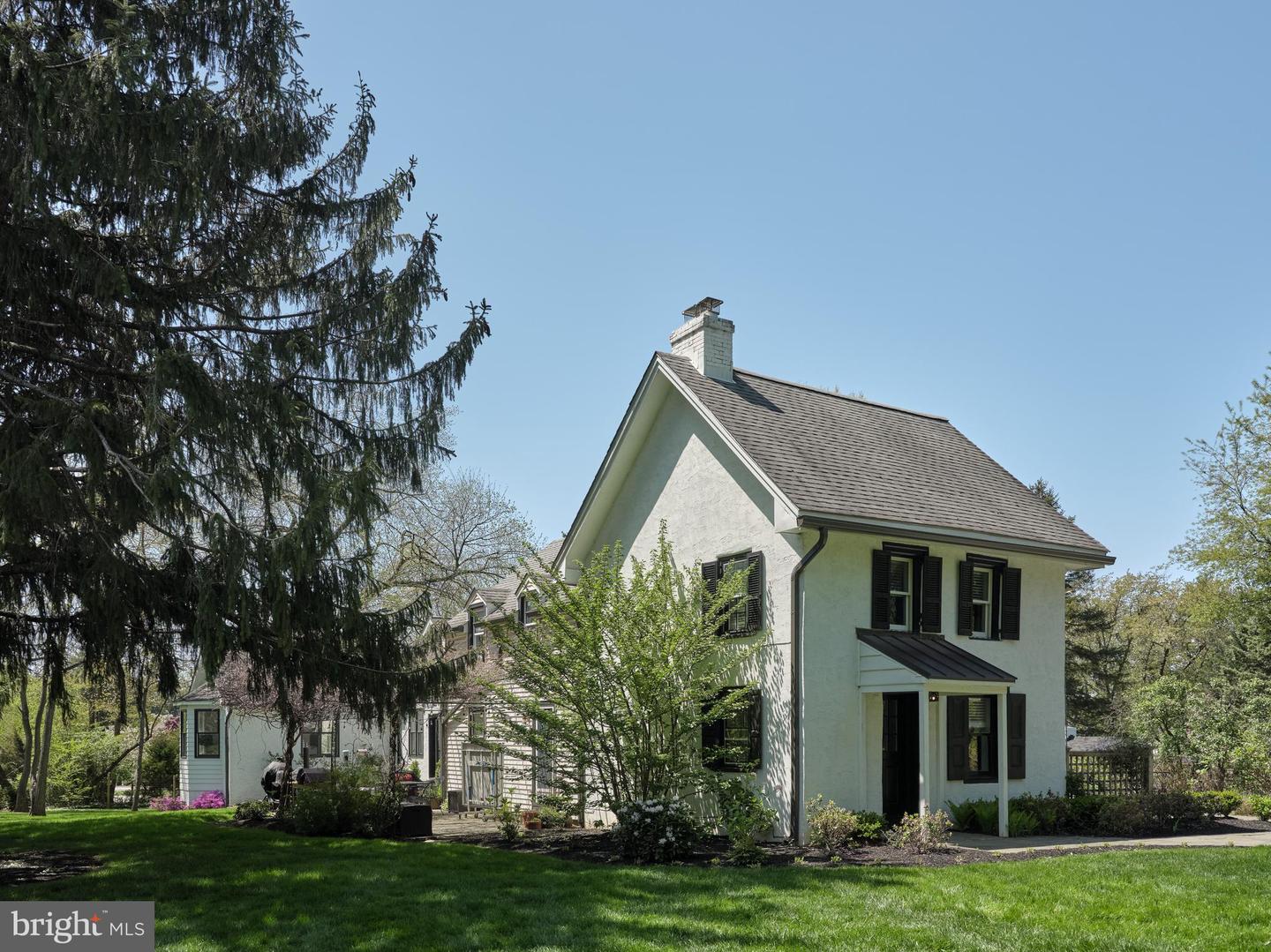 1040 KING OF PRUSSIA ROAD