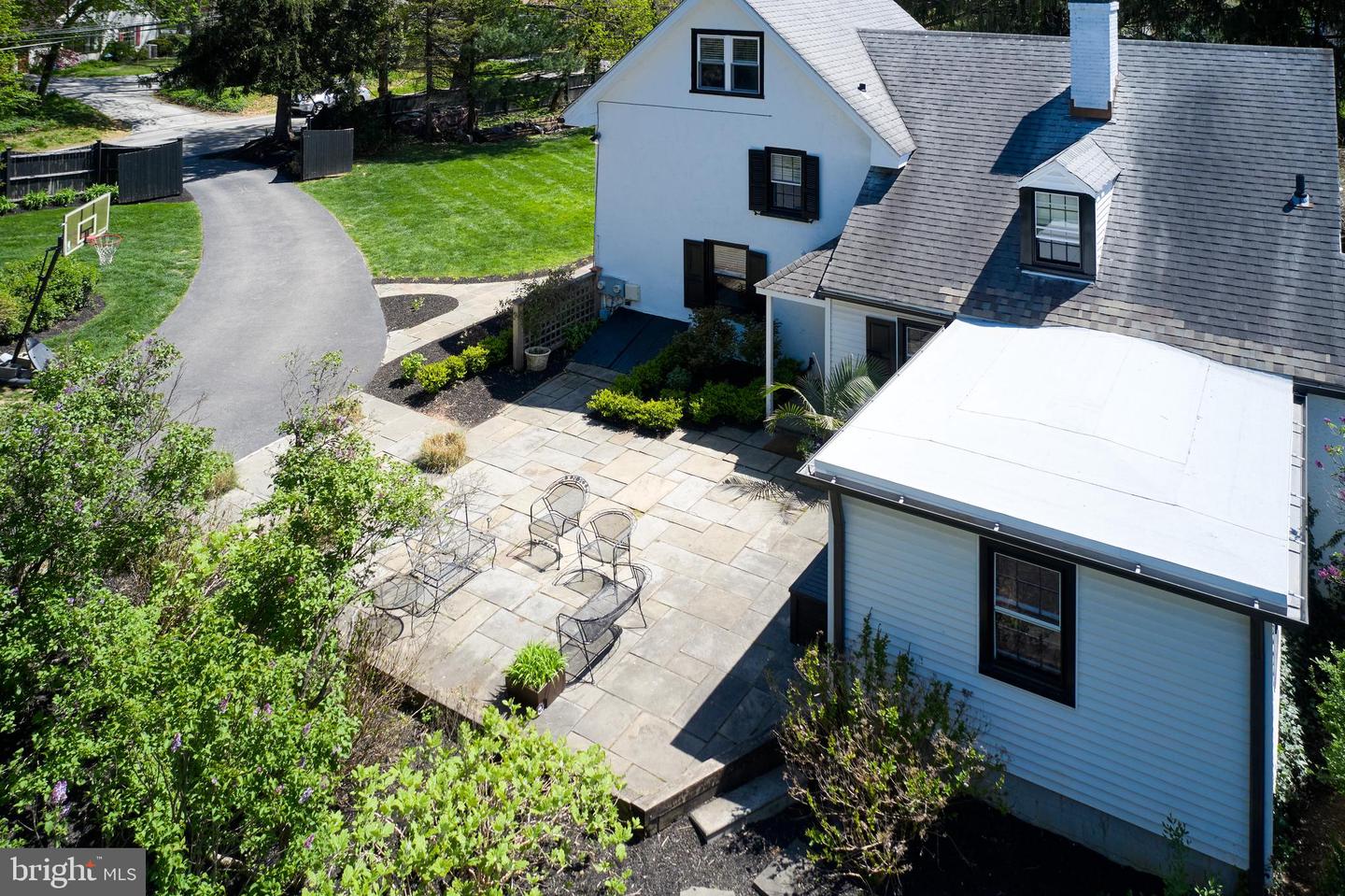 1040 KING OF PRUSSIA ROAD