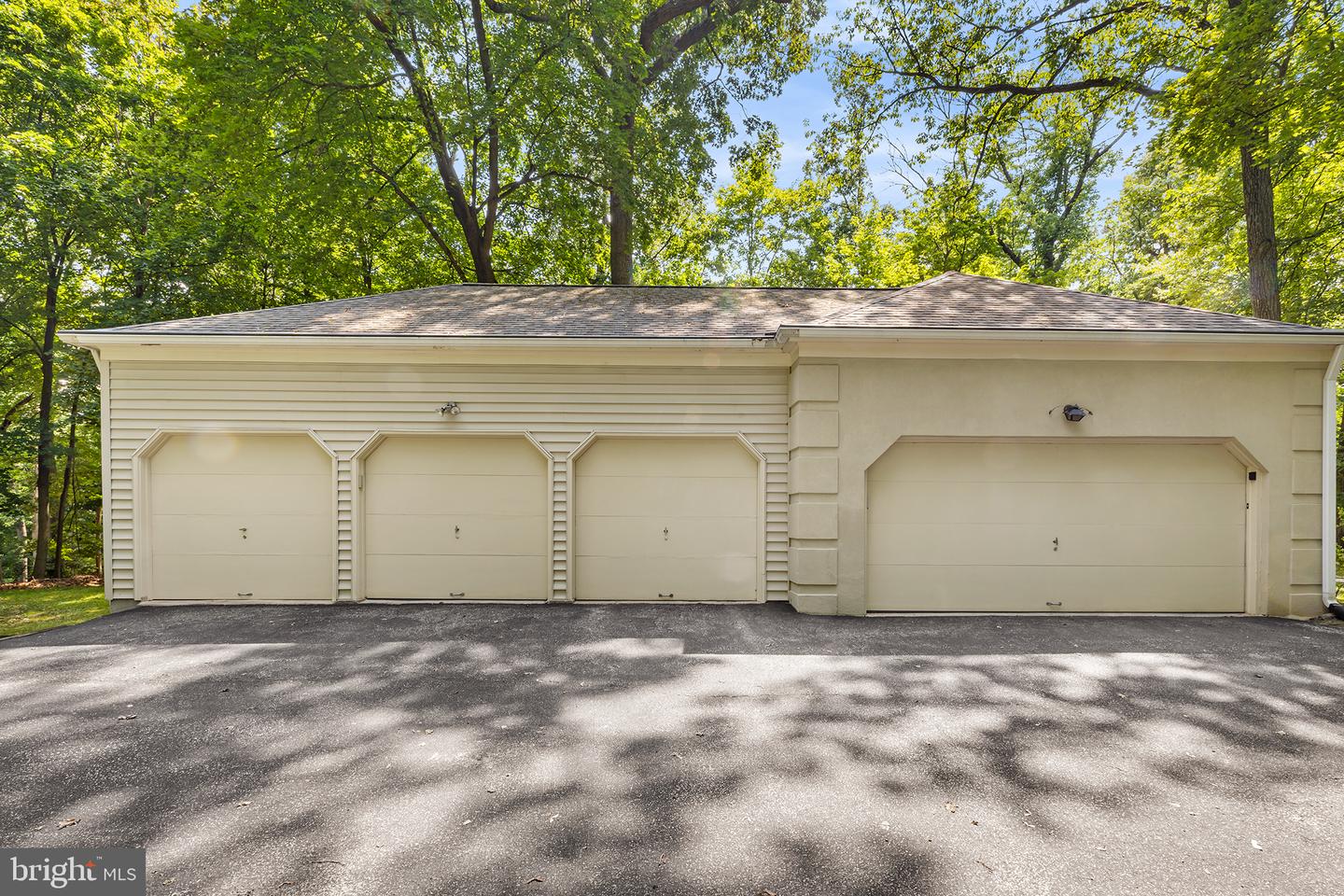 732 WEADLEY ROAD
