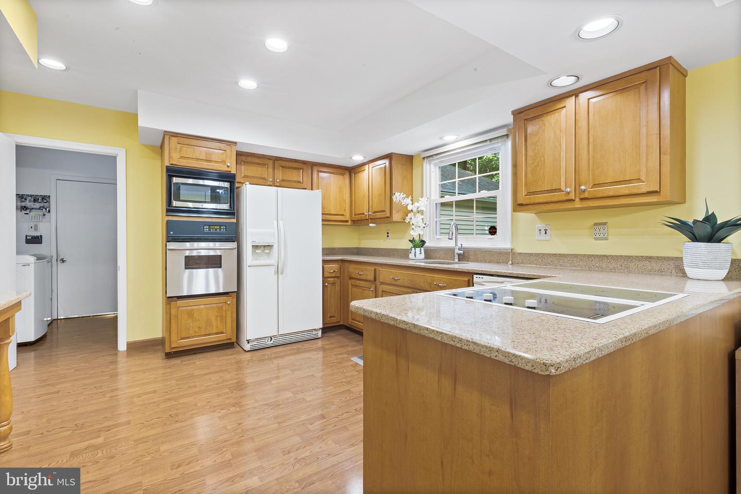 732 WEADLEY ROAD