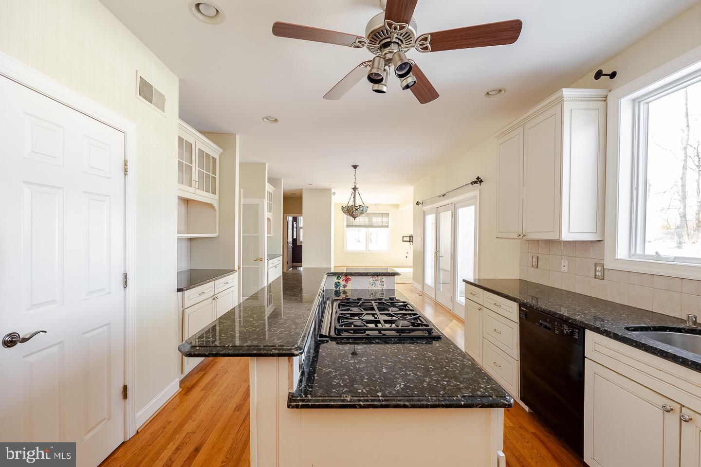 393 Hallman Mill Rd