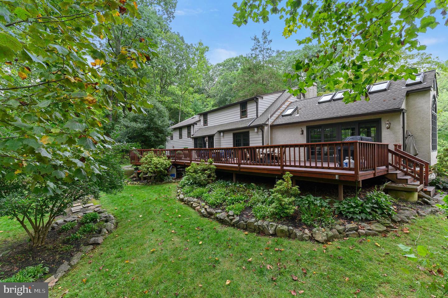 2401 Buttonwood Rd