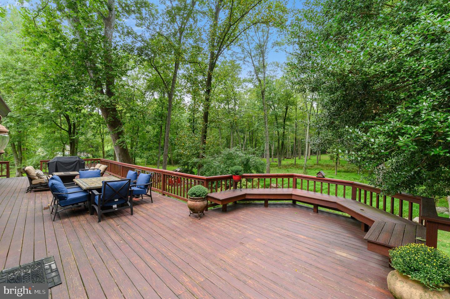 2401 Buttonwood Rd