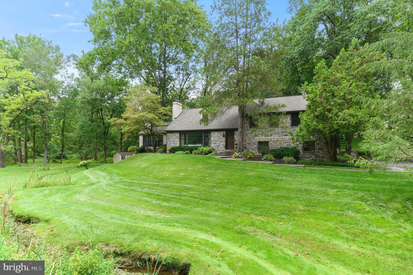 2401 Buttonwood Rd