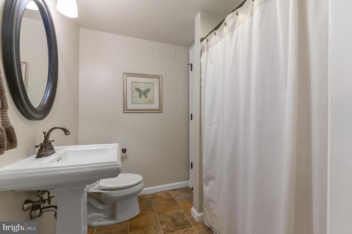 2401 Buttonwood Rd