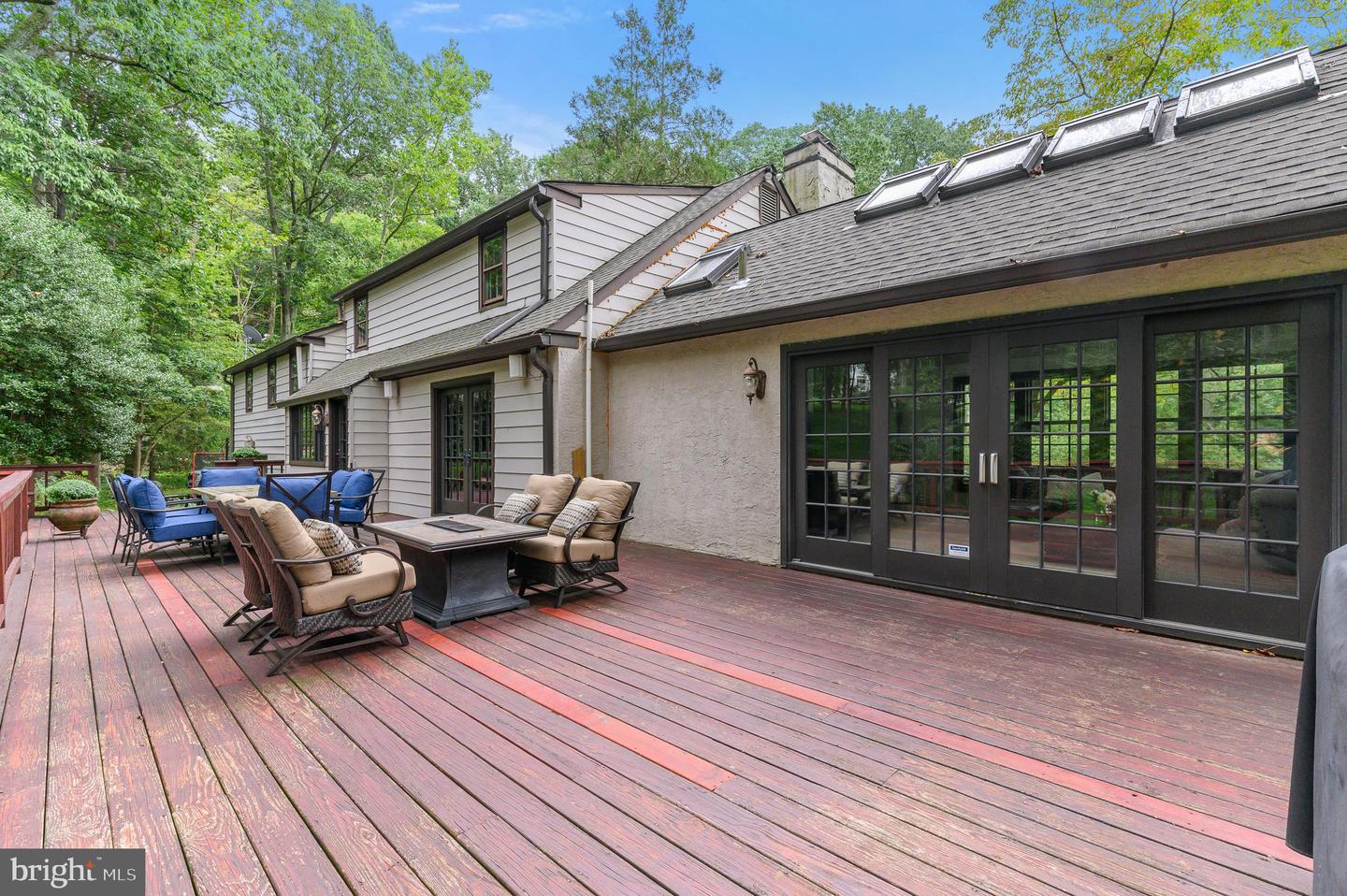 2401 Buttonwood Rd
