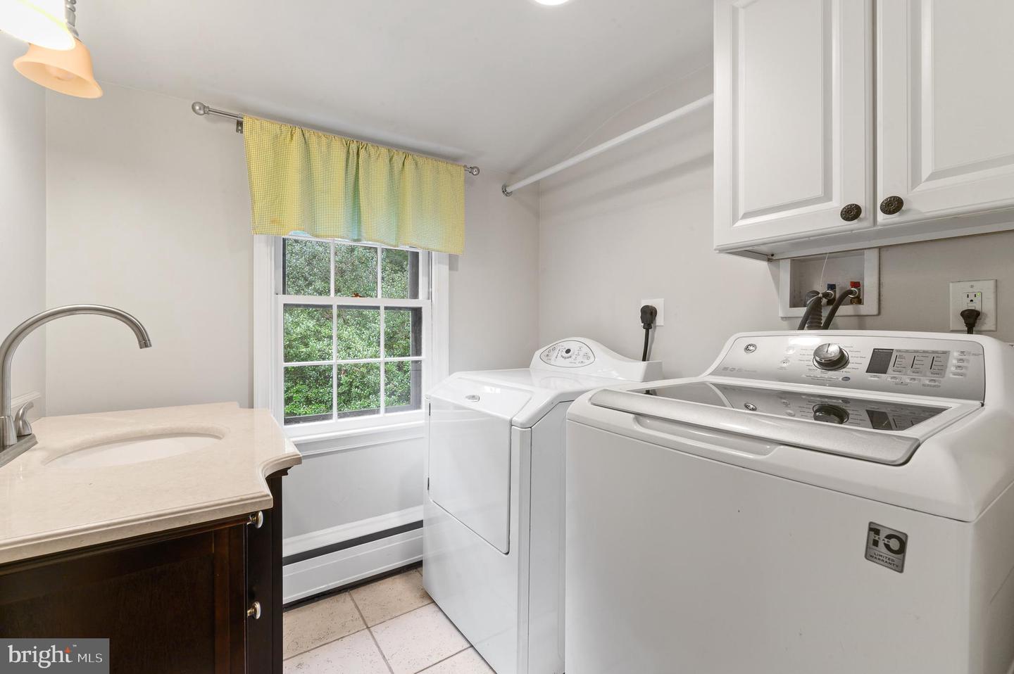 2401 Buttonwood Rd