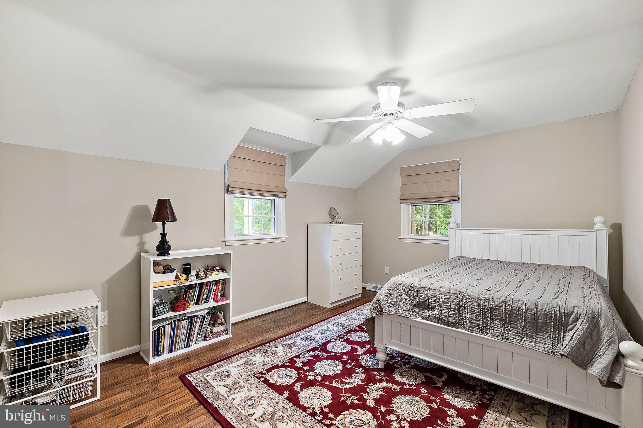 1117 Independence Dr