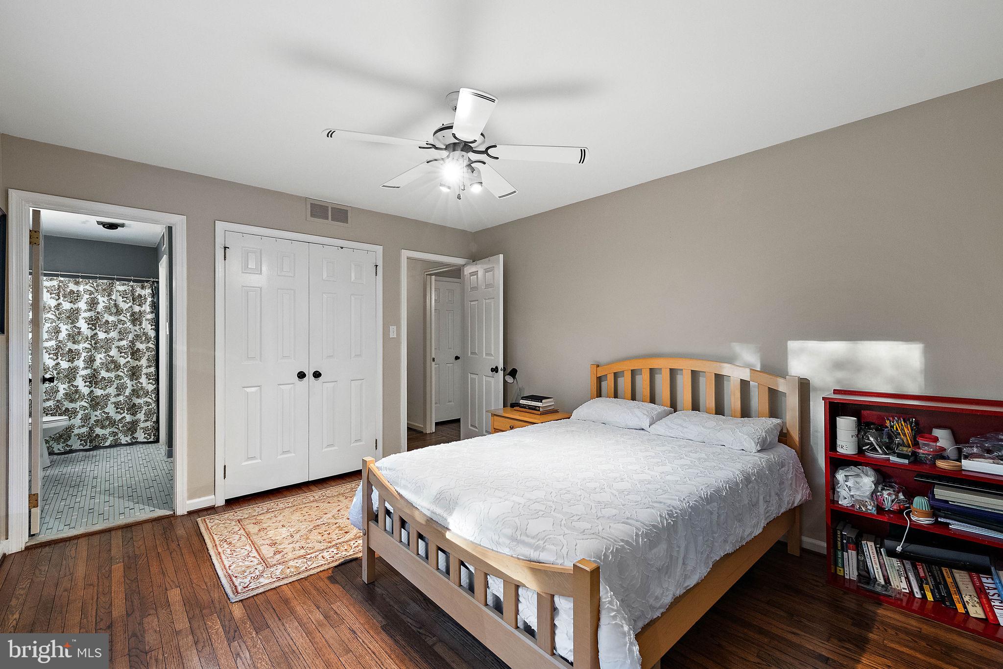 1117 Independence Dr