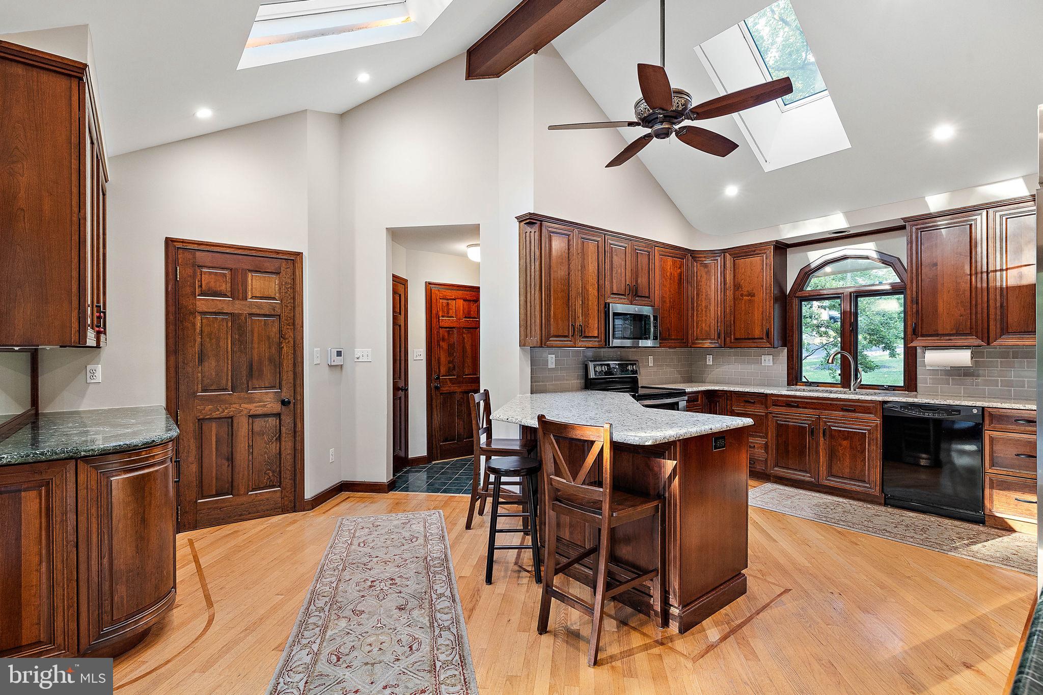 1117 Independence Dr