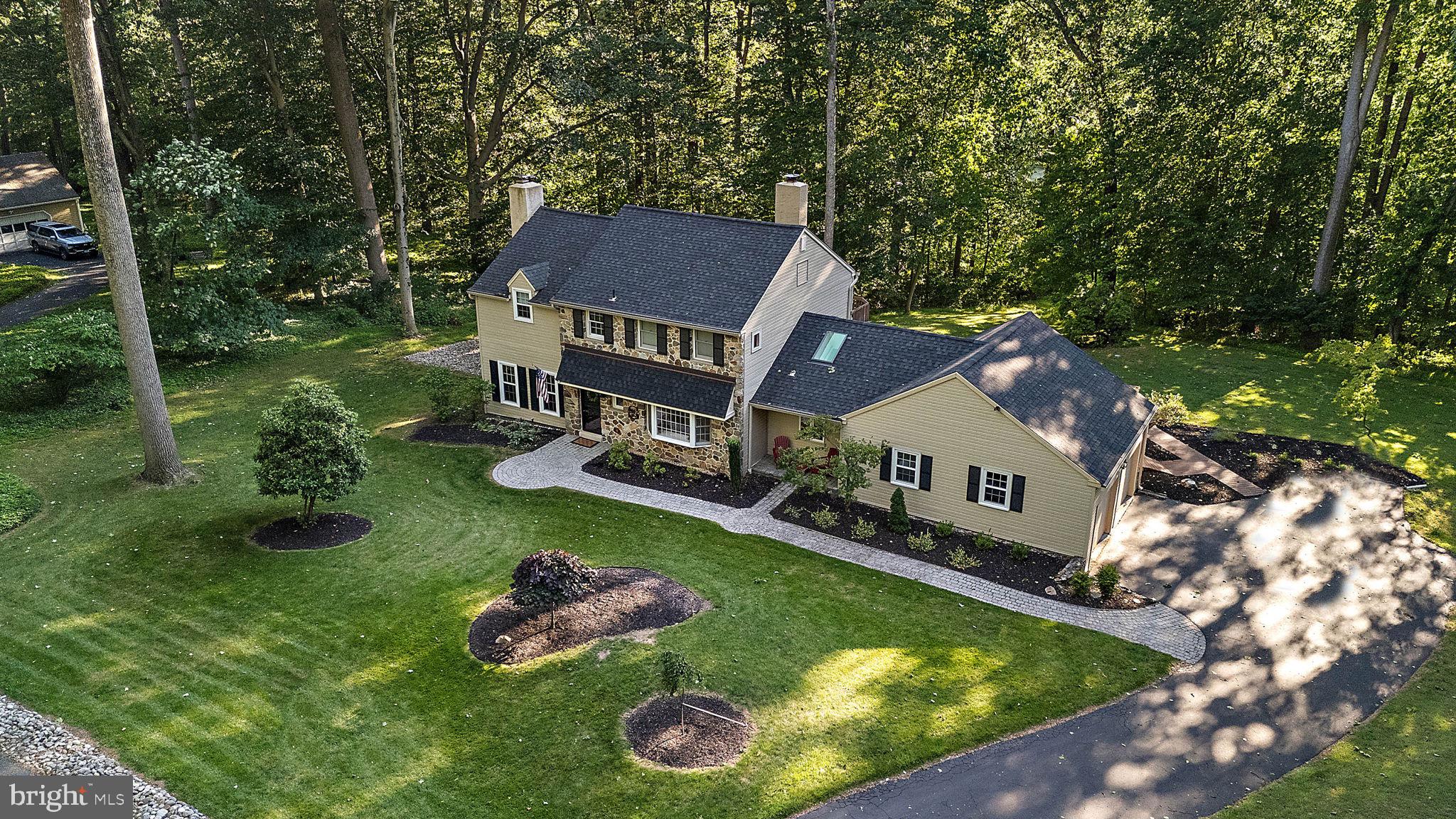 1117 Independence Dr