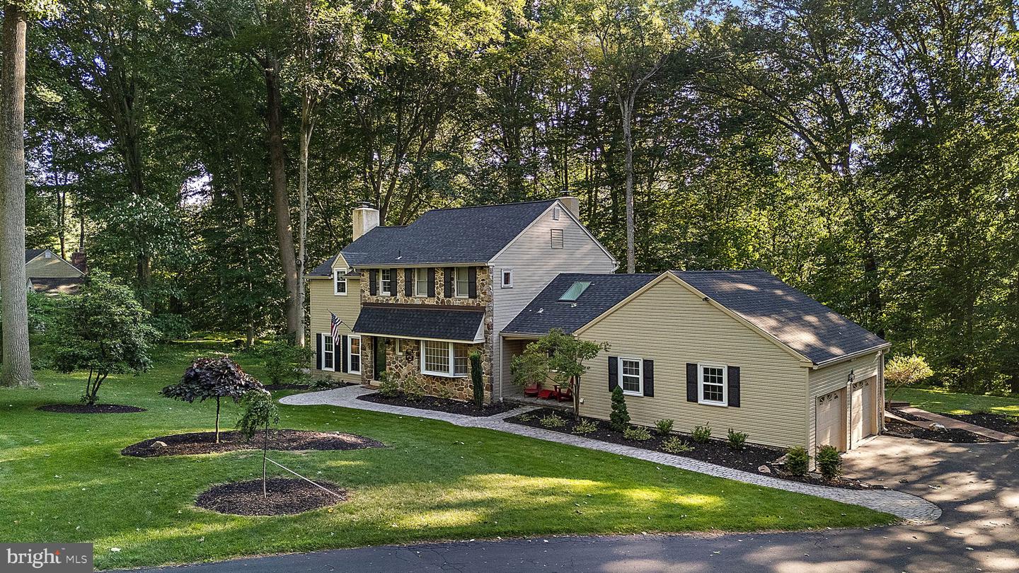 1117 Independence Dr