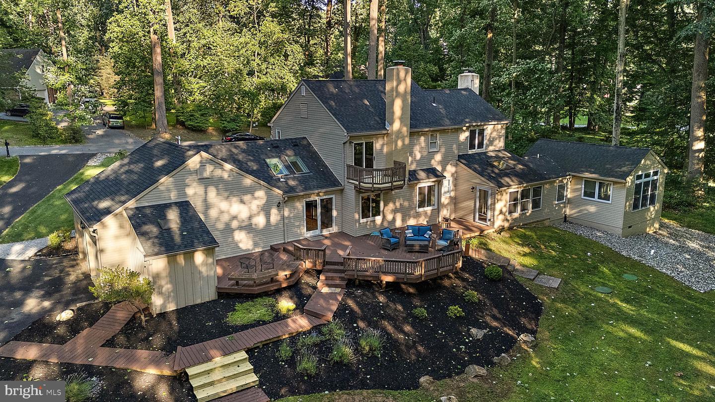 1117 Independence Dr