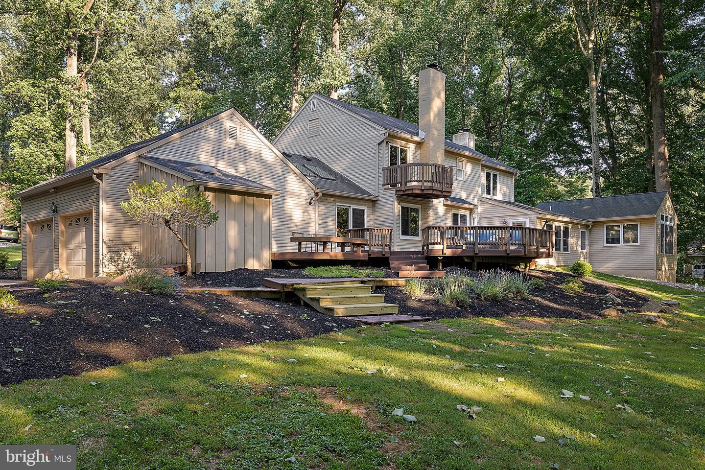 1117 Independence Dr