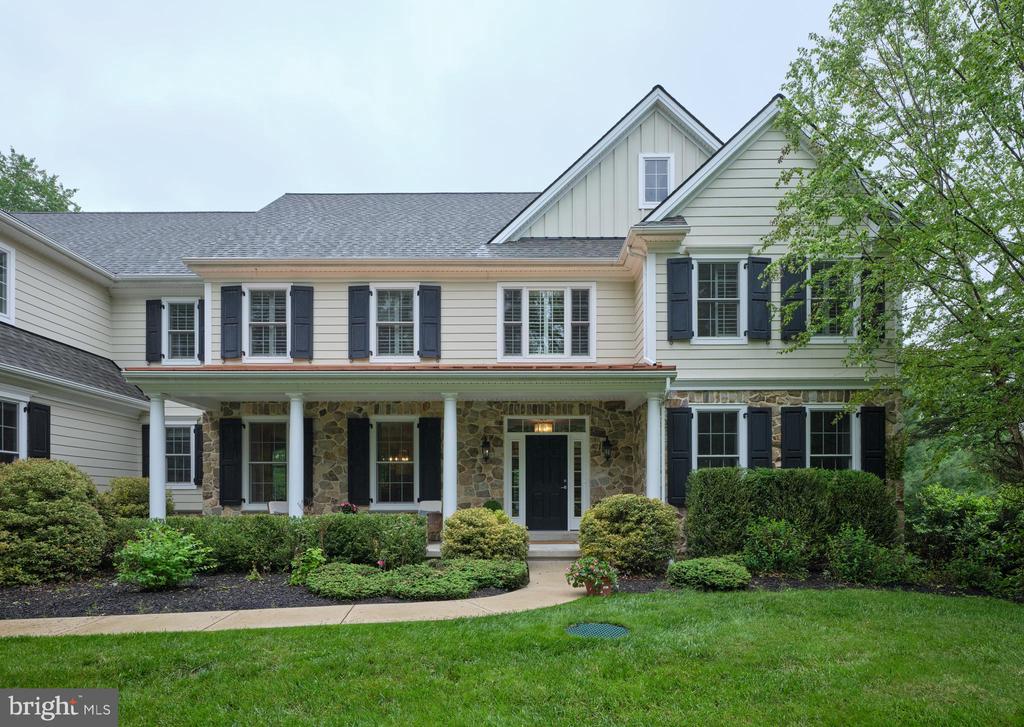 529 Sugartown Rd