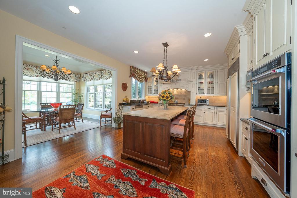 337 APPLEBROOK DRIVE