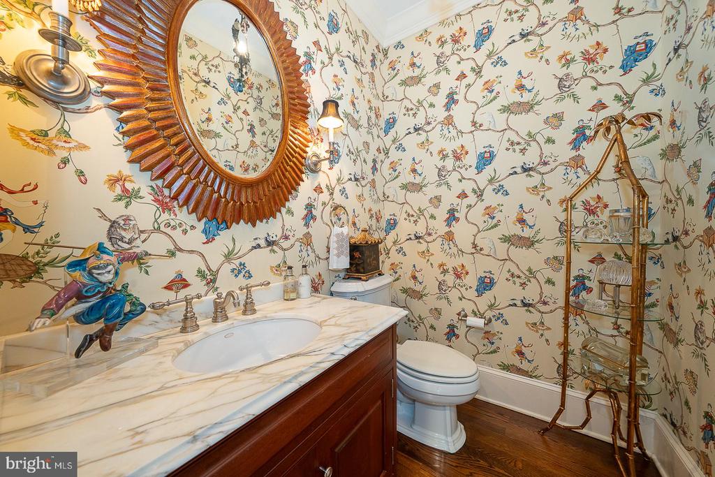 337 APPLEBROOK DRIVE