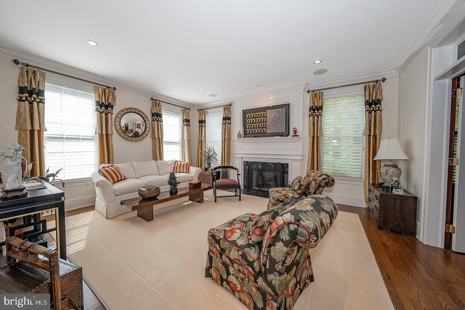 337 APPLEBROOK DRIVE