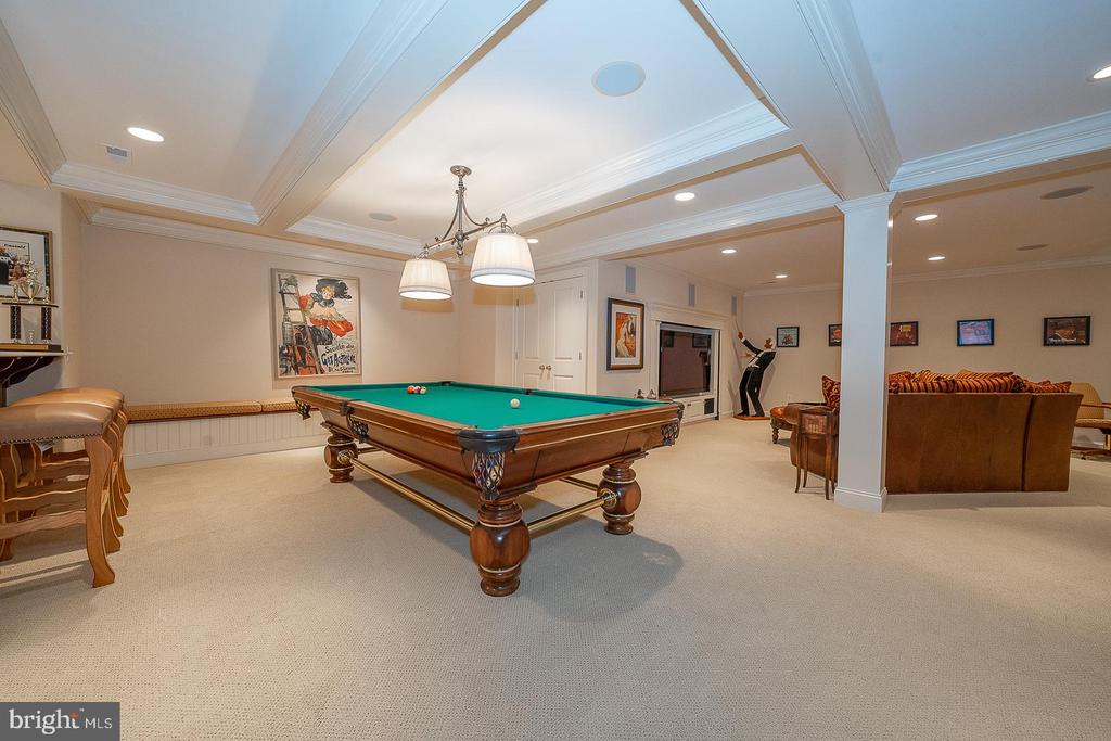 337 APPLEBROOK DRIVE