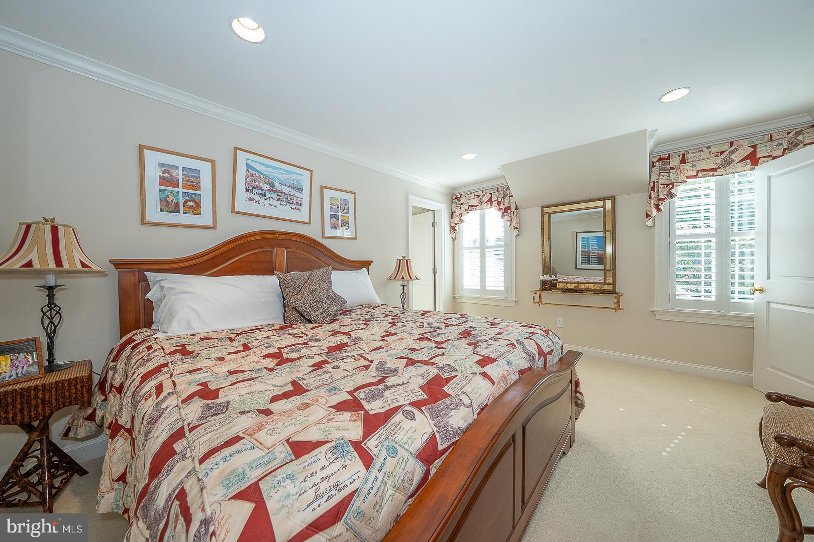 337 APPLEBROOK DRIVE