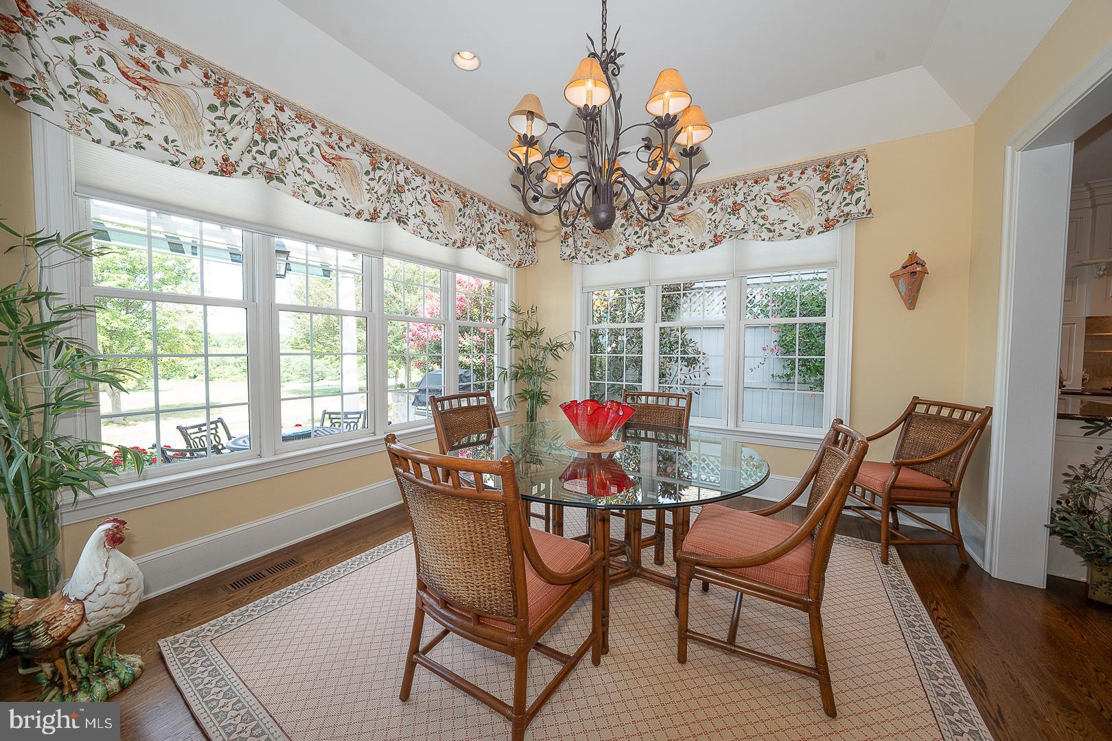 337 APPLEBROOK DRIVE