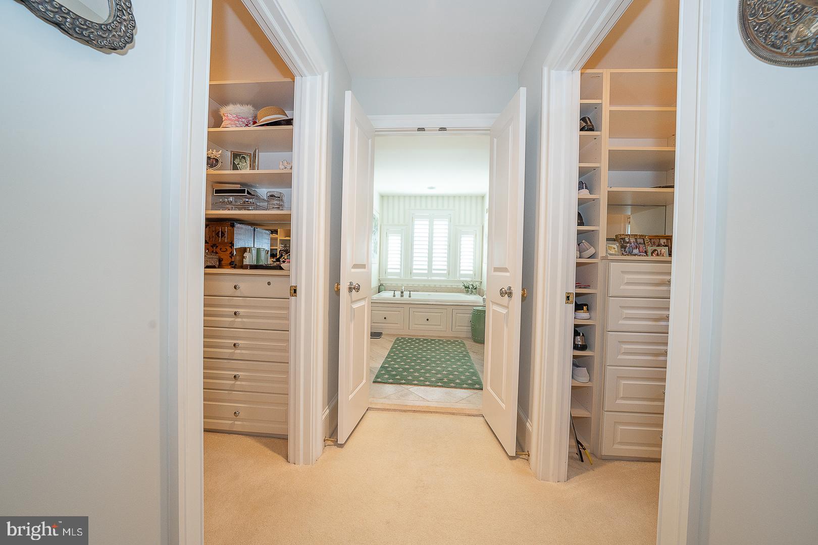 337 APPLEBROOK DRIVE