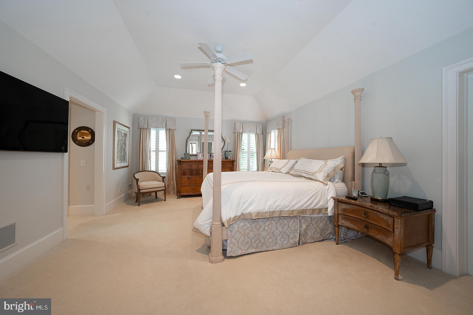 337 APPLEBROOK DRIVE