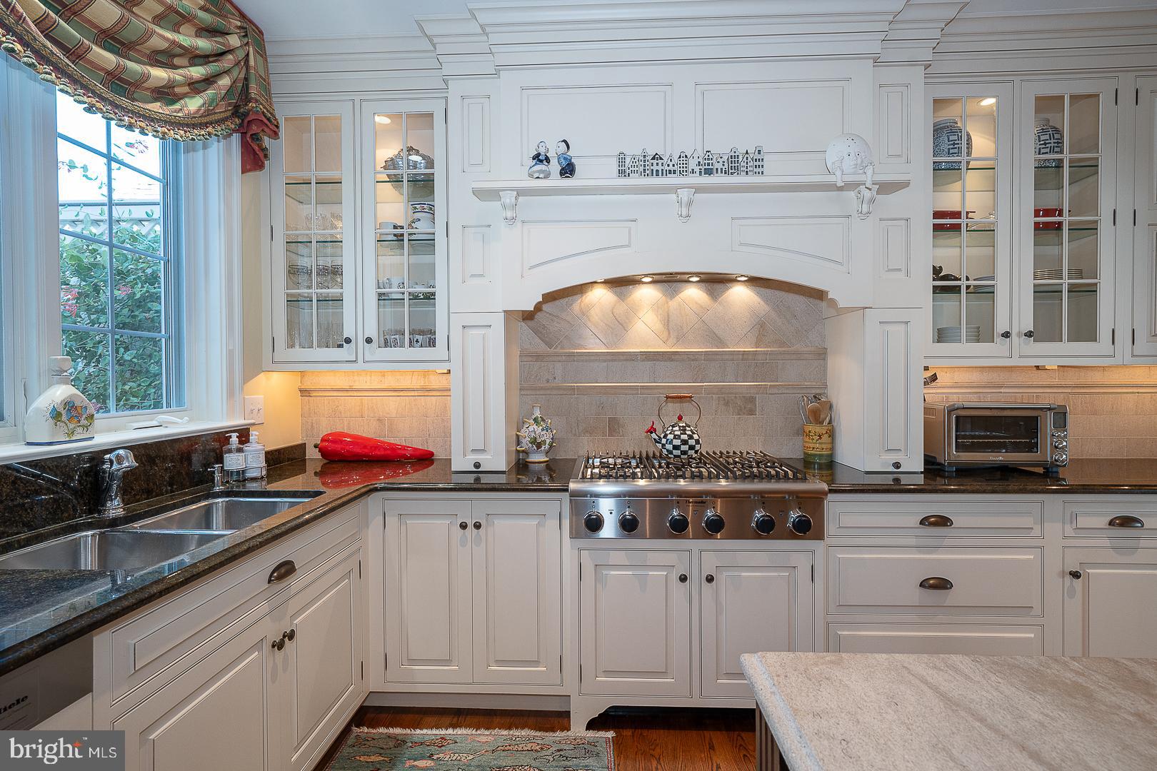 337 APPLEBROOK DRIVE