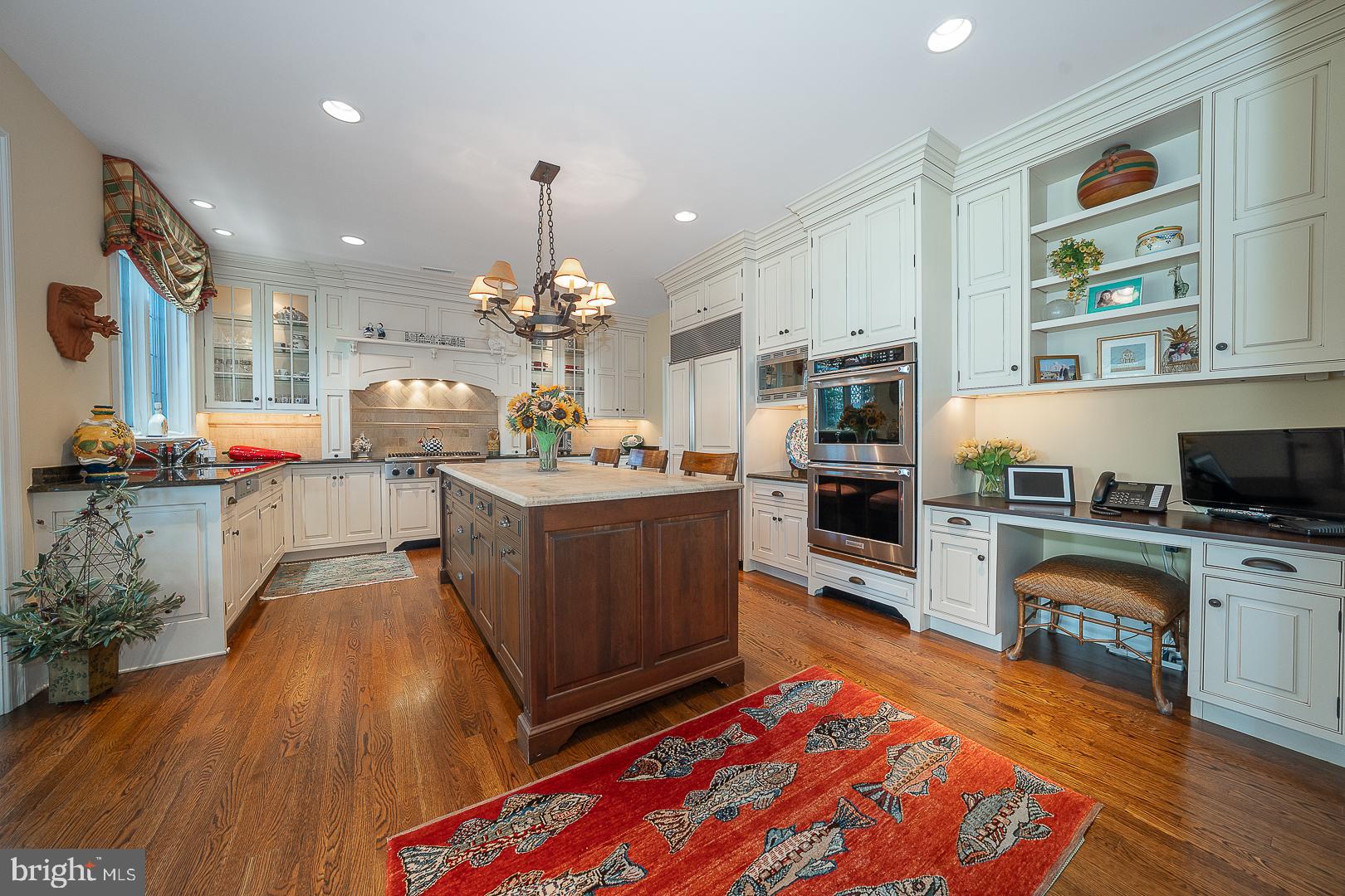 337 APPLEBROOK DRIVE