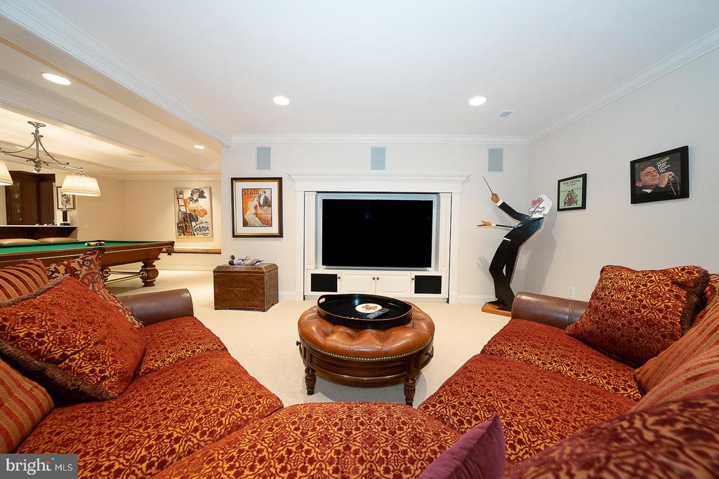 337 APPLEBROOK DRIVE