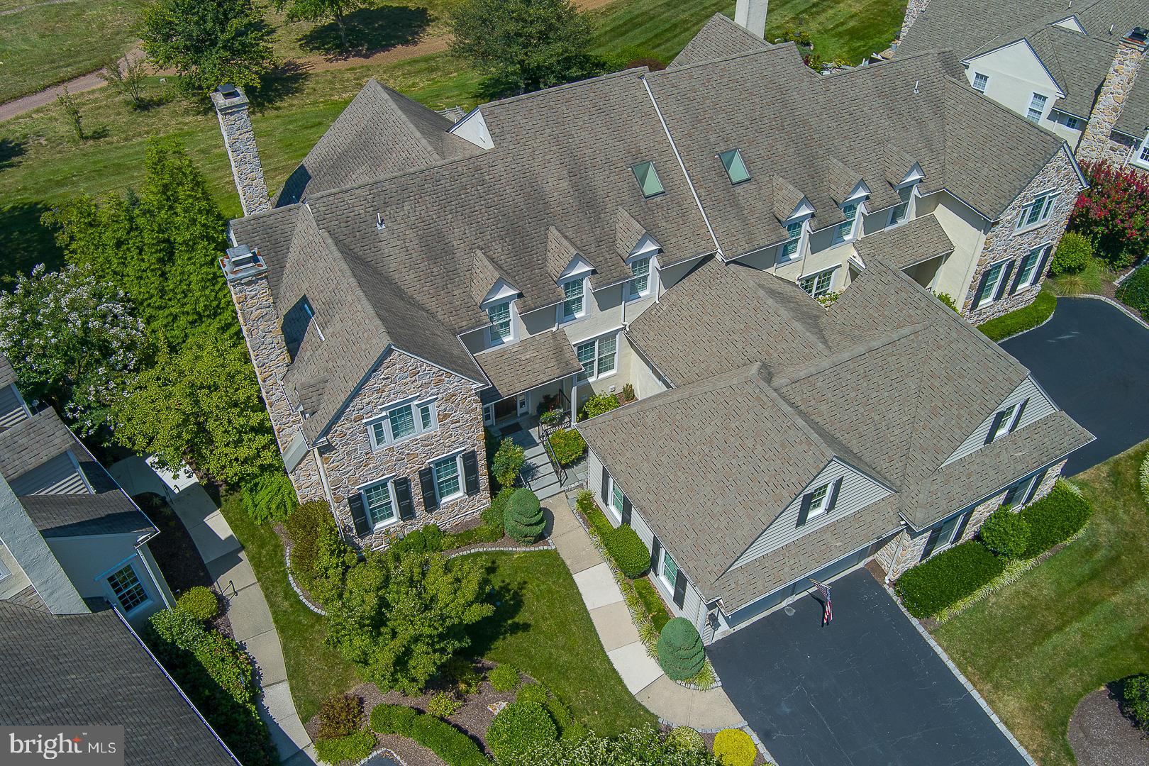 337 APPLEBROOK DRIVE