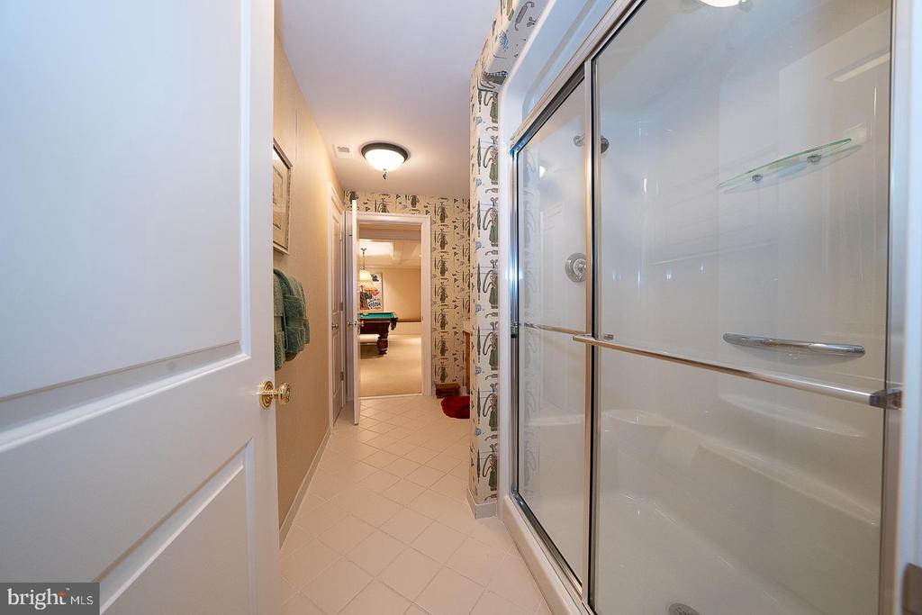 337 APPLEBROOK DRIVE