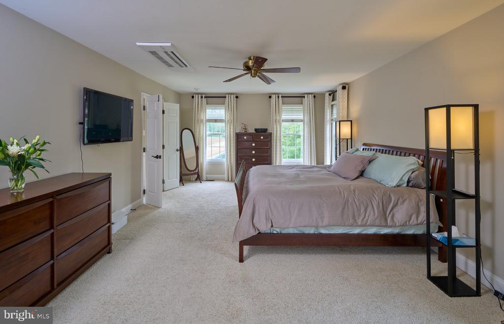 969 S WISTERIA DRIVE